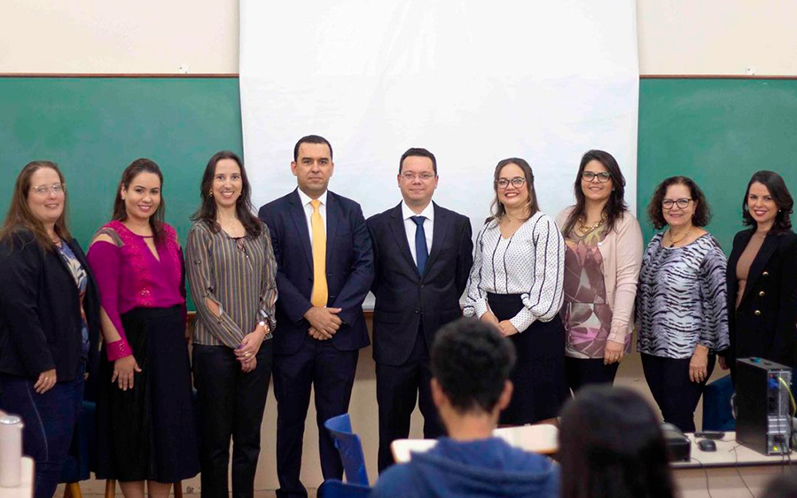 Palestra - Adoção Legal, Segura e Para Sempre